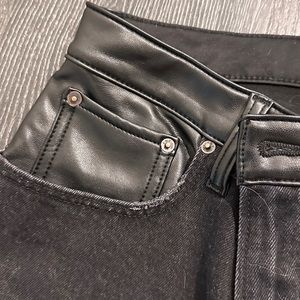 Abercrombie the 90's relaxed jean